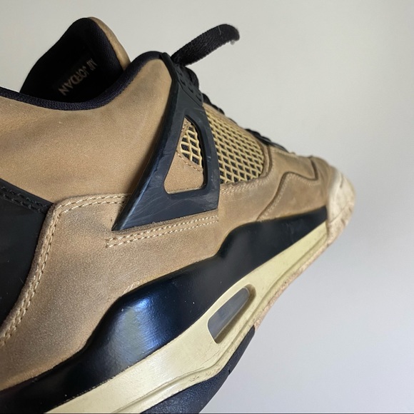 Jordan 4 “Mushrooms” Size 11 Womens - Picture 10 of 13